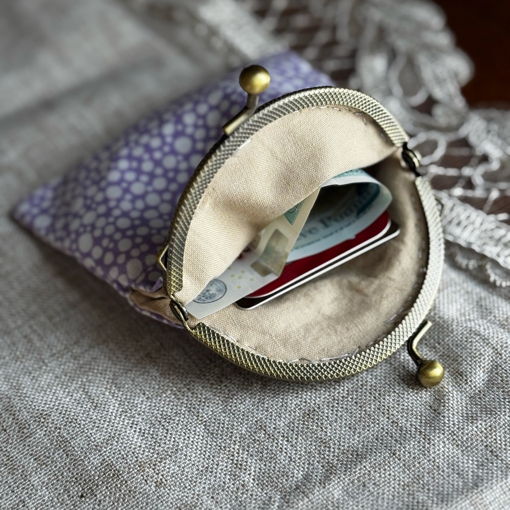Purple Bubbles Clutch Coin Purse with Beige [Square] *The Denise*